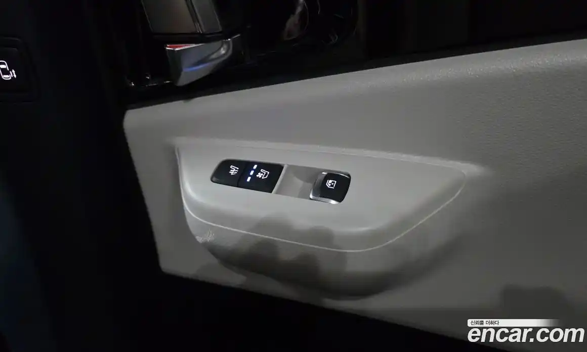 Kia Canival 2024 1.6 Автомат в Москве № 55601, фото 1