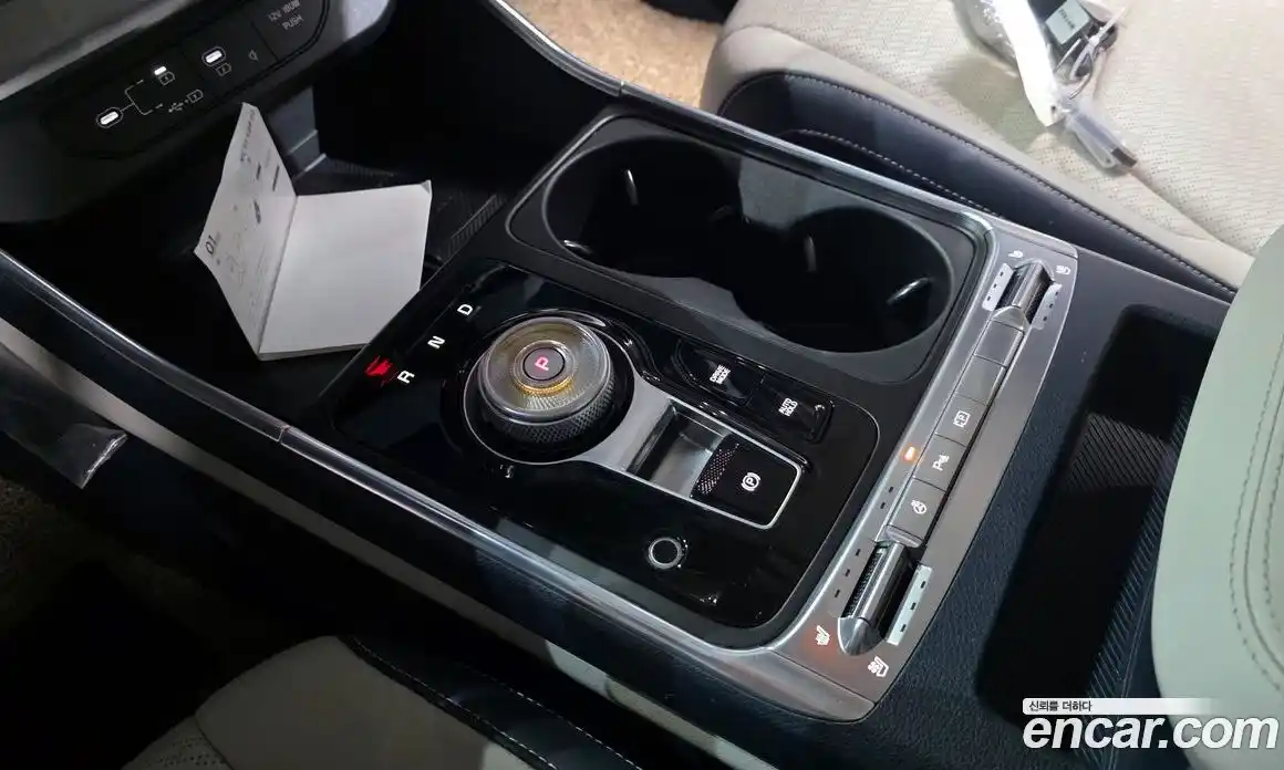 Kia Canival 2024 1.6 Автомат в Москве № 55601, фото 12