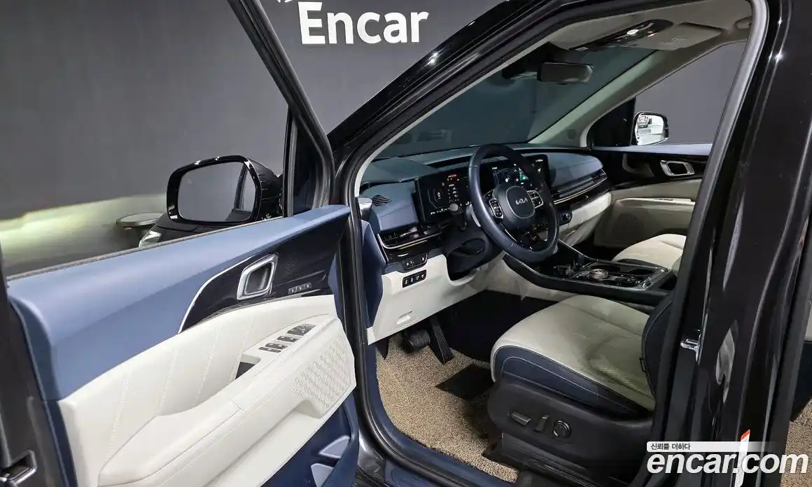 Kia Canival 2024 1.6 Автомат в Москве № 55601, фото 13