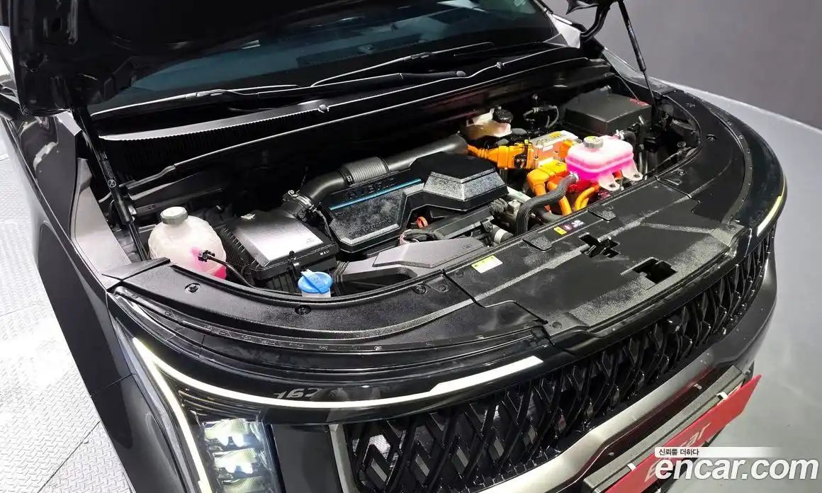 Kia Canival 2024 1.6 Автомат в Москве № 55601, фото 18