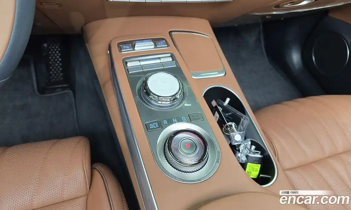 Genesis GV70 2024 2.5 Автомат в Москве № 57368, фото 8