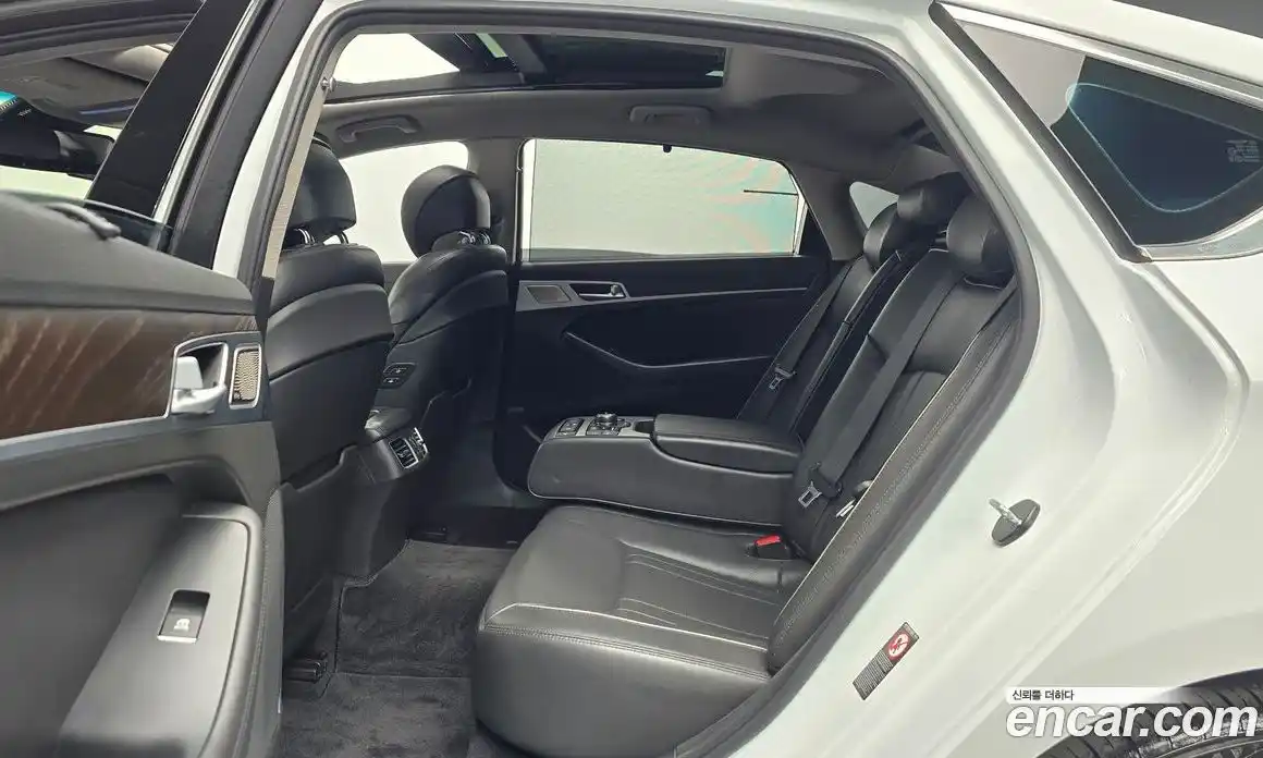 Genesis G80 2018 3.3 Автомат в Москве № 58052, фото 18