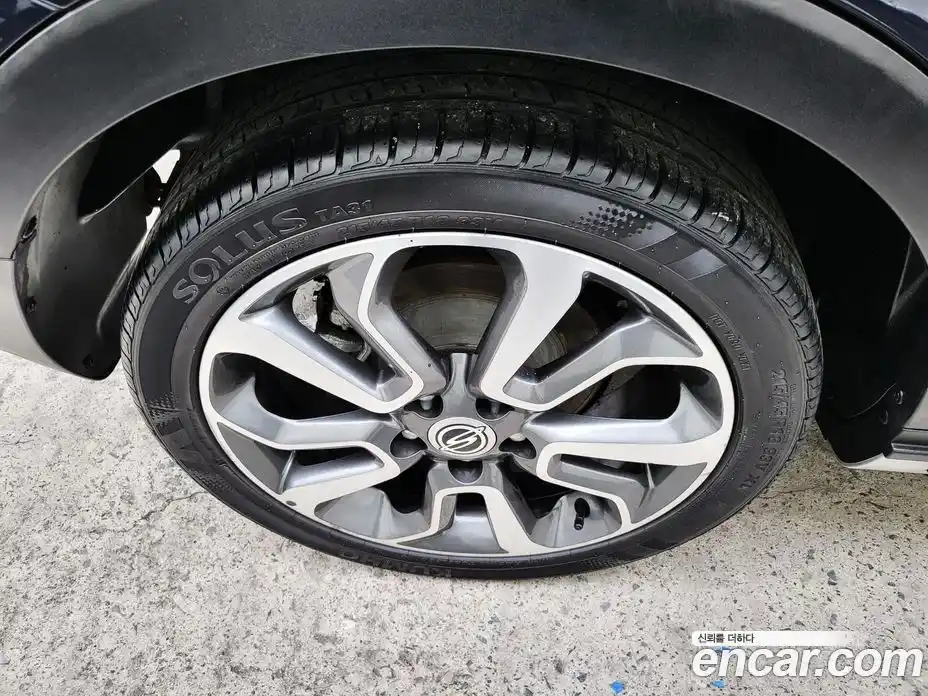 SsangYong TIBOLI 2015 1.6 Автомат в Москве № 60925, фото 6