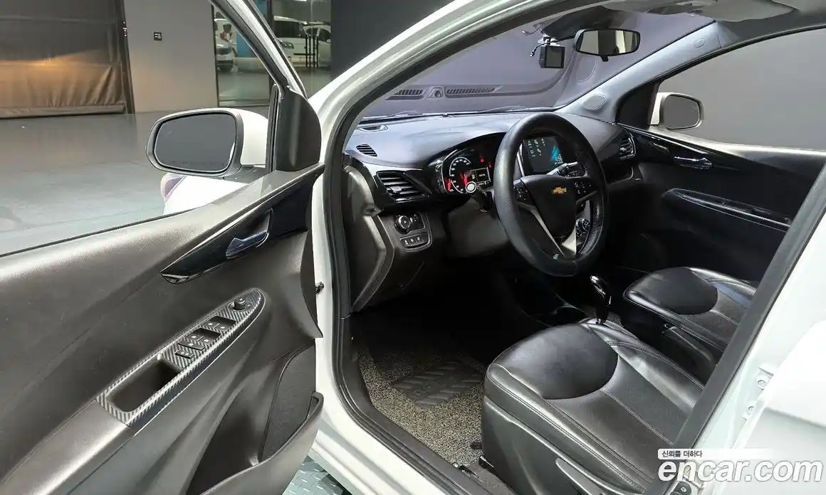 Chevrolet Spark 2016 1.0 Автомат в Москве № 93558, фото 13