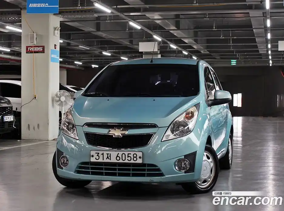 Chevrolet Spark 2012 1.0 Механическая в Москве № 96933, фото 11