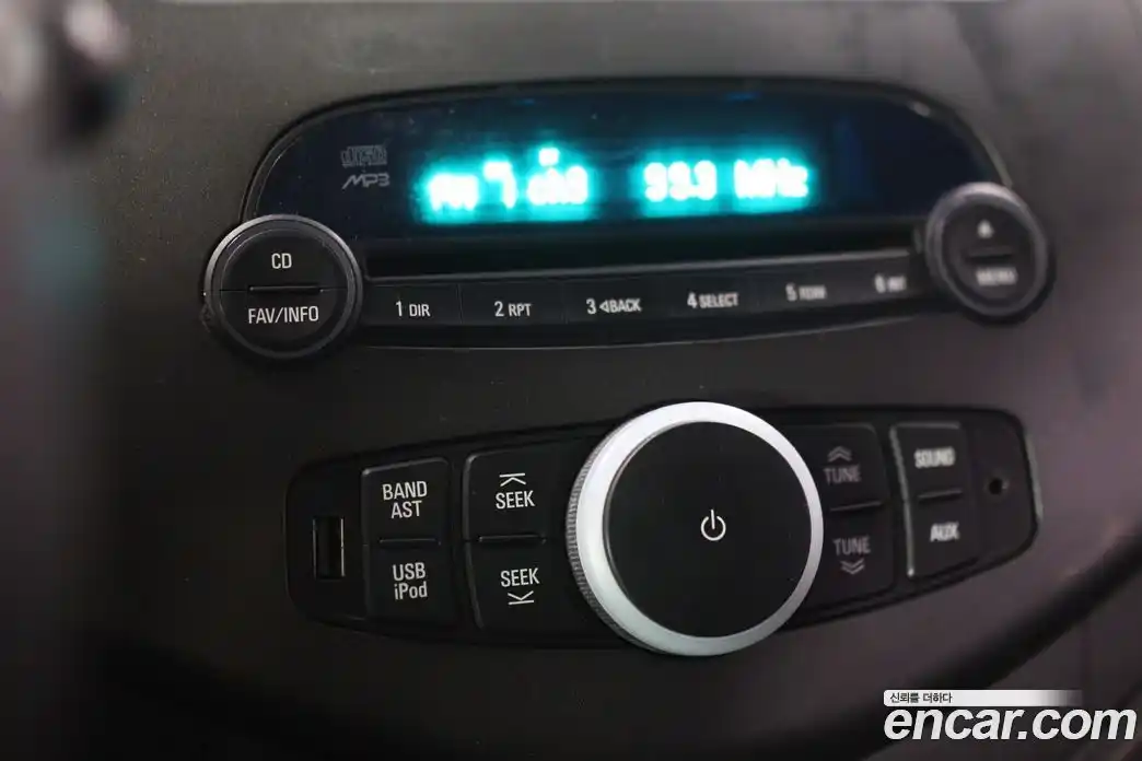 Chevrolet Spark 2012 1.0 Механическая в Москве № 96933, фото 9