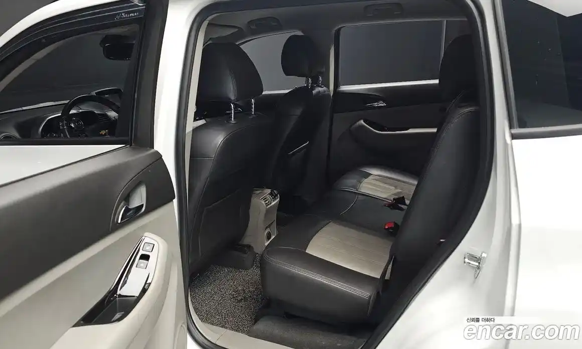 Chevrolet Orlando 2015 2.0 Автомат в Москве № 98464, фото 12