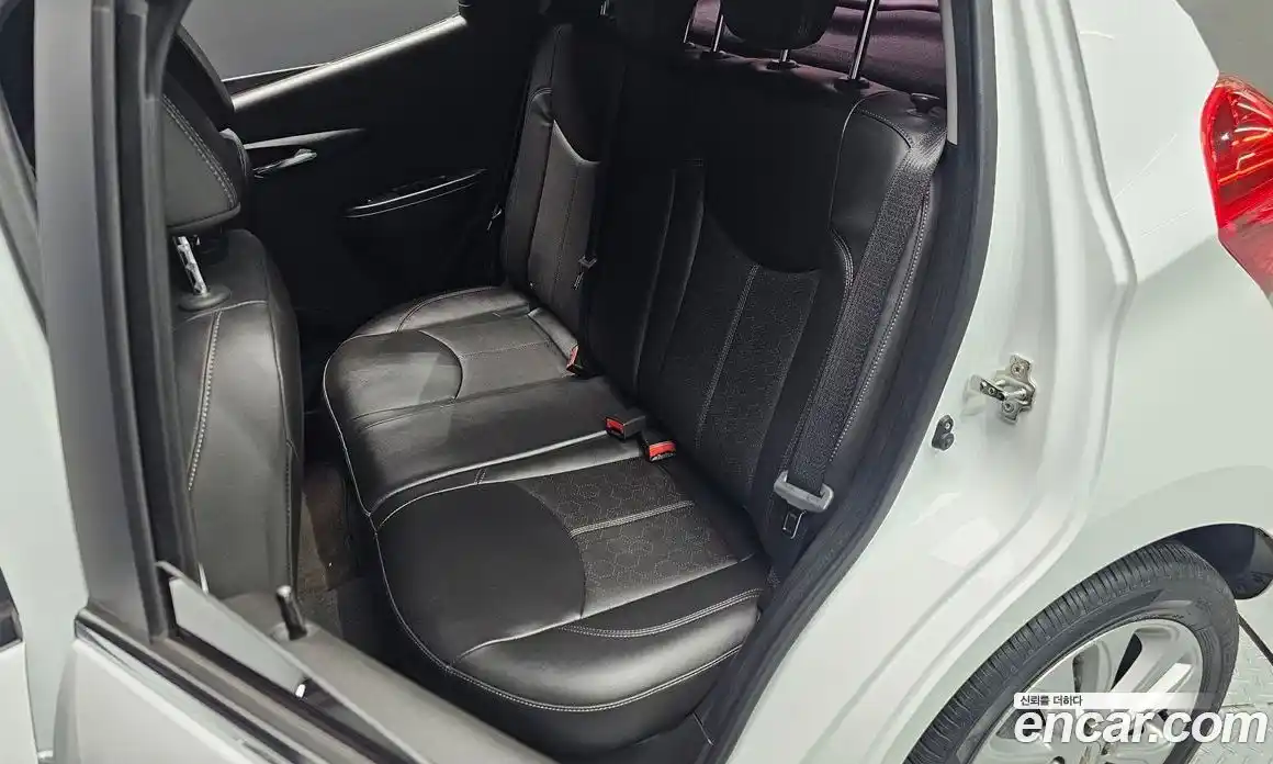 Chevrolet Spark 2016 1.0 Автомат в Москве № 100253, фото 17