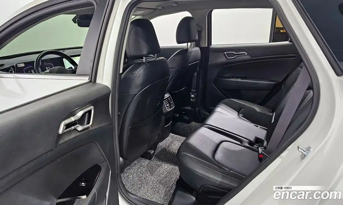 Kia Sportage 2023 1.6 Автомат в Москве № 10028, фото 10