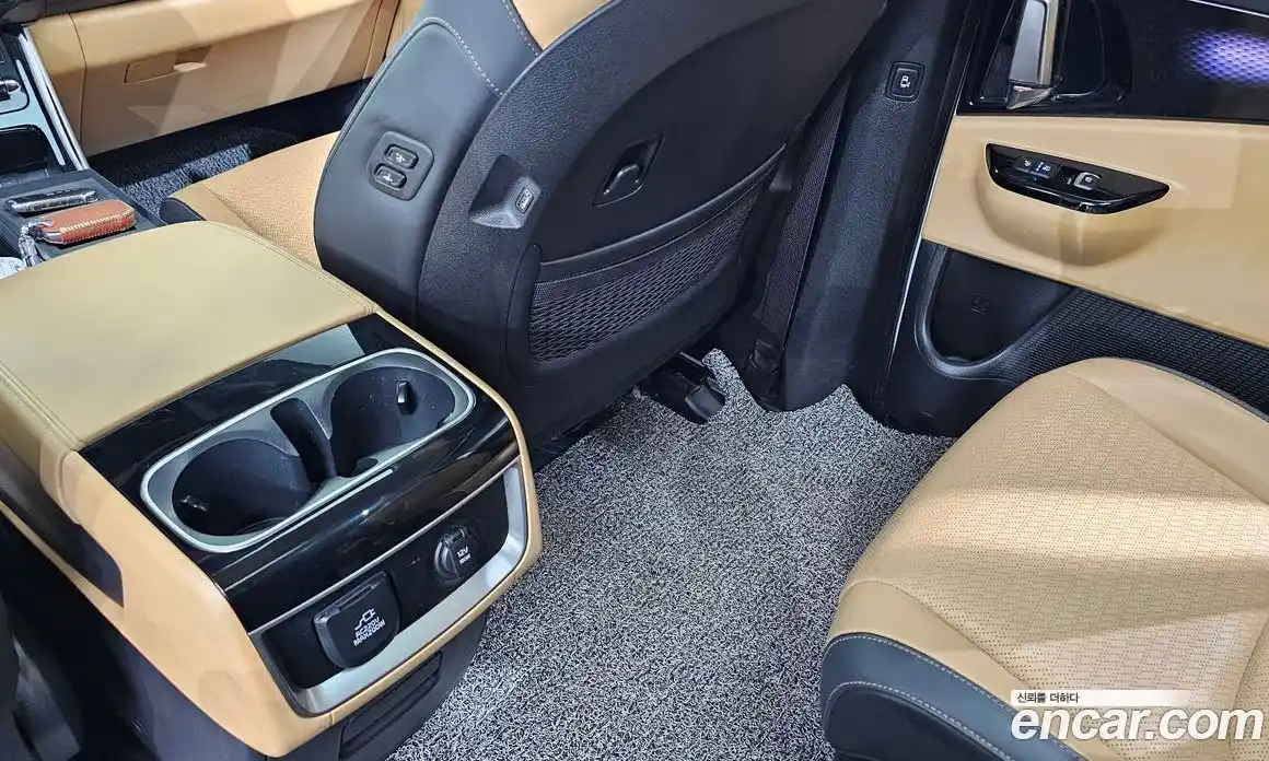 Kia Canival 2023 2.2 Автомат в Москве № 103144, фото 19