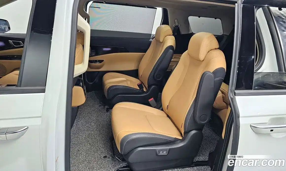 Kia Canival 2023 2.2 Автомат в Москве № 103144, фото 4