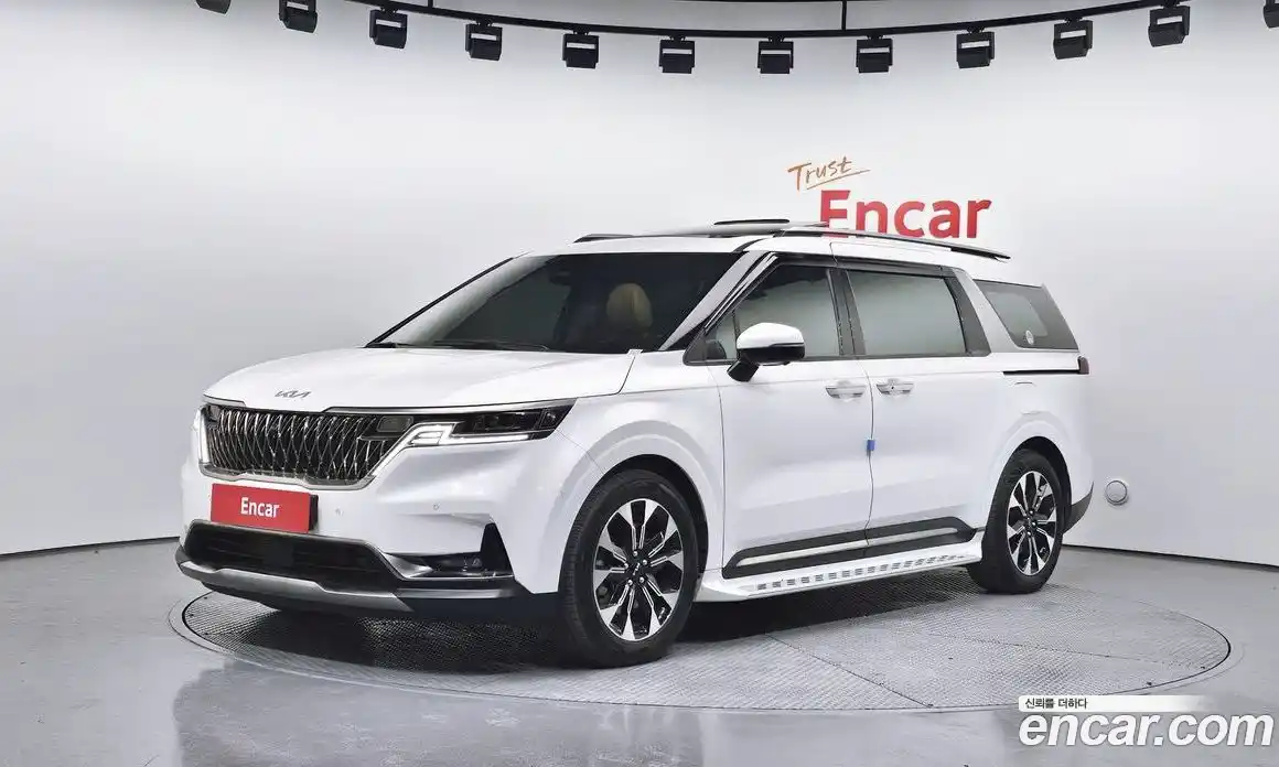 Kia Canival 2023 2.2 Автомат в Москве № 103144, фото 6