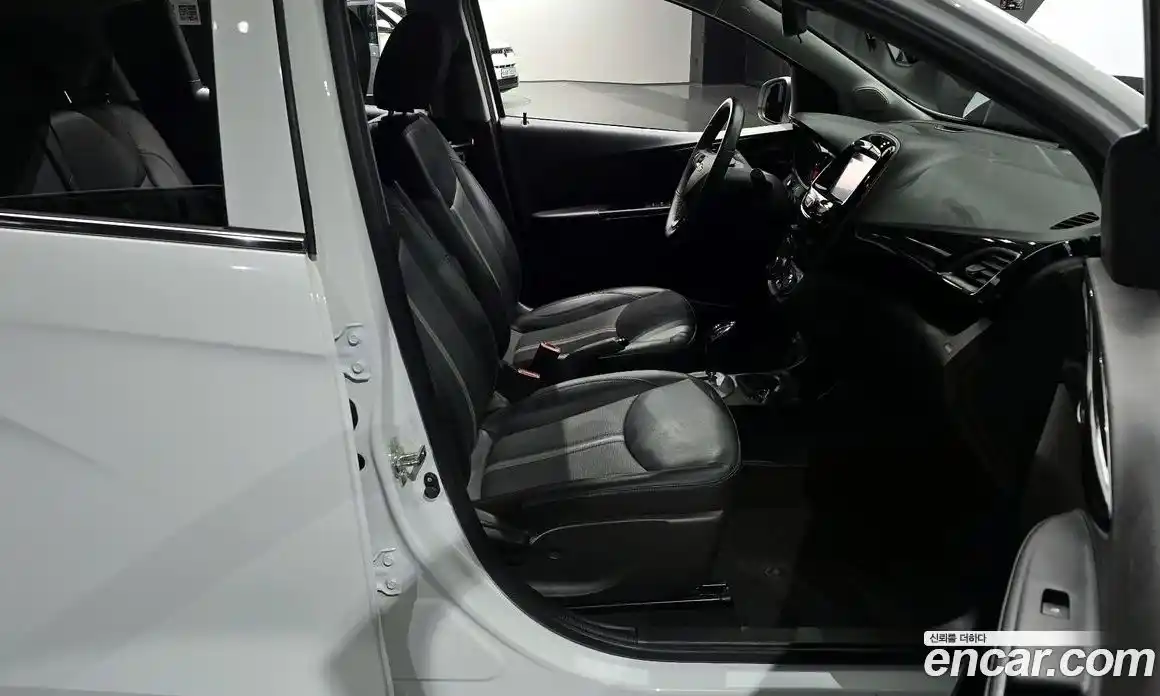 Chevrolet Spark 2022 1.0 Автомат в Москве № 104858, фото 1