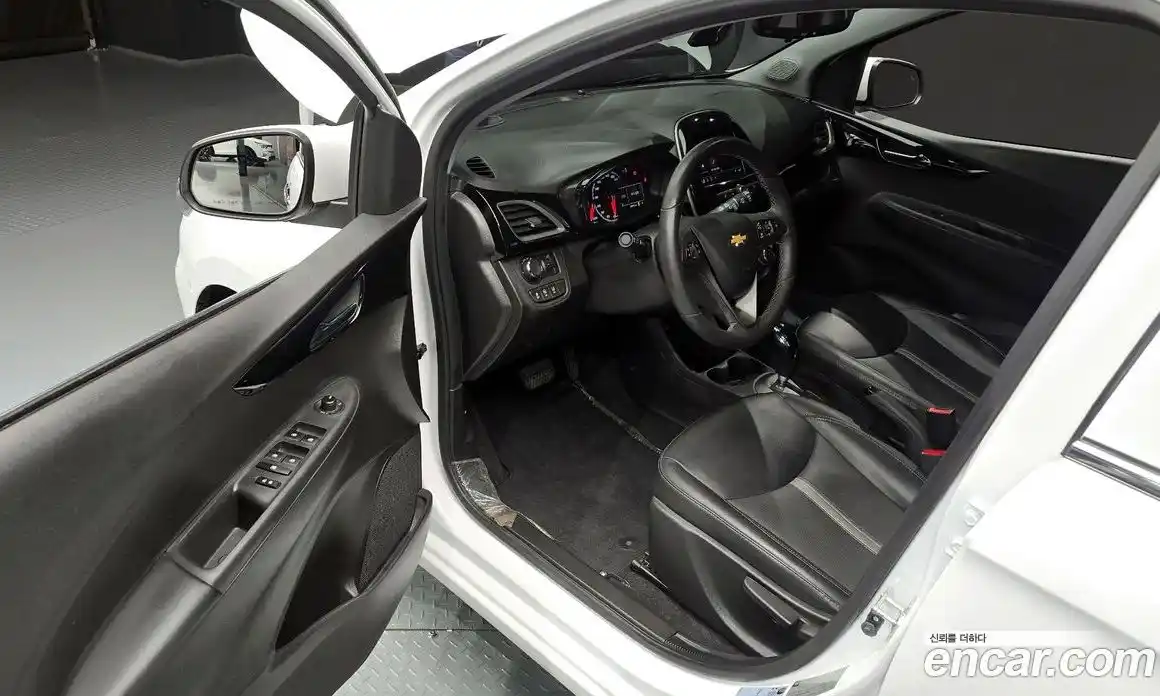 Chevrolet Spark 2022 1.0 Автомат в Москве № 104858, фото 13