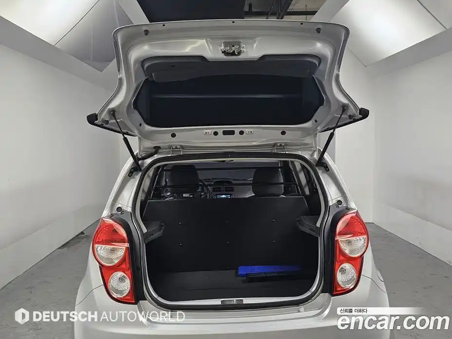 Chevrolet Spark 2013 1.0 Автомат в Москве № 105220, фото 20