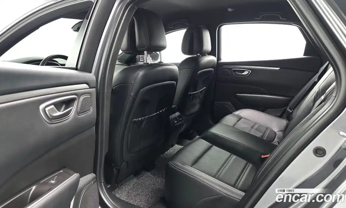 Renault SM6 2024 1.3 Автомат в Москве № 107552, фото 12