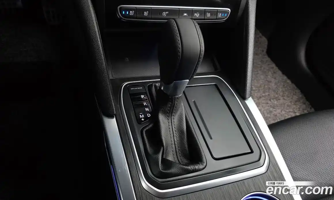 Renault SM6 2024 1.3 Автомат в Москве № 107552, фото 9