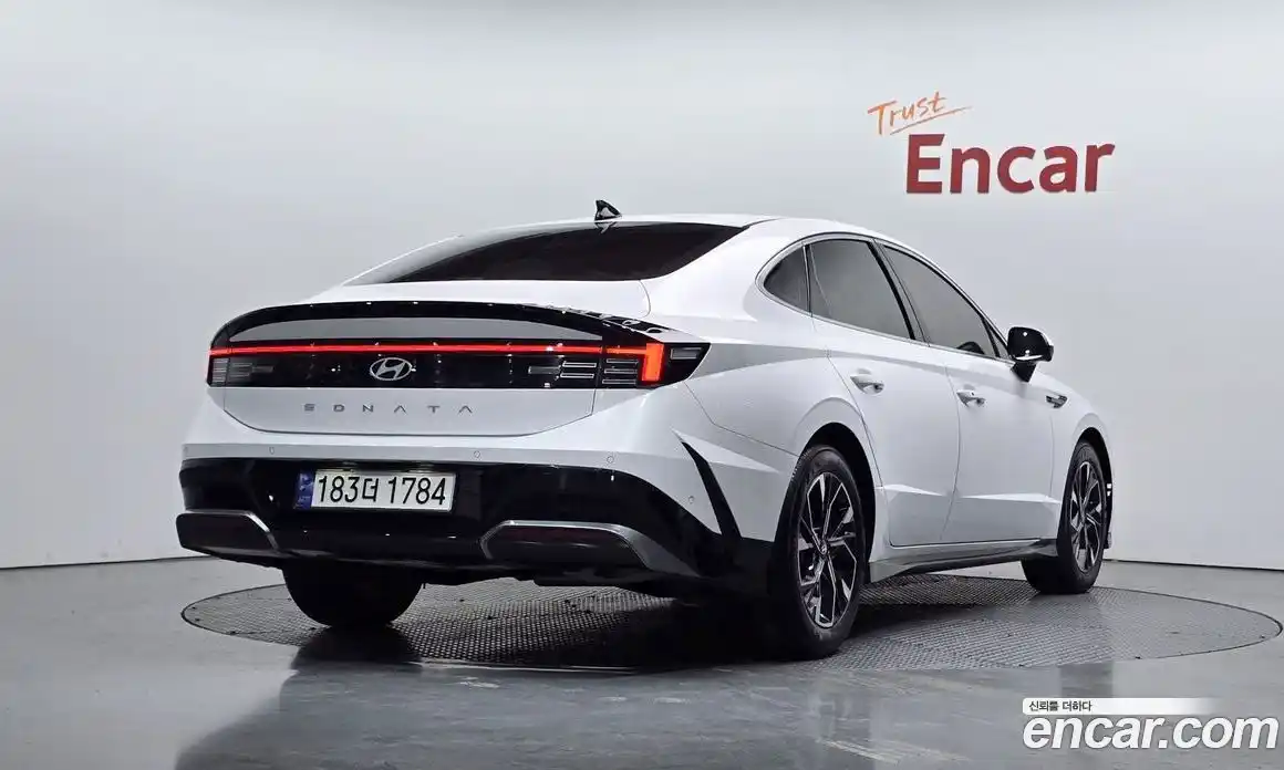 Hyundai Sonata 2024 1.6 Автомат в Москве № 107778, фото 4