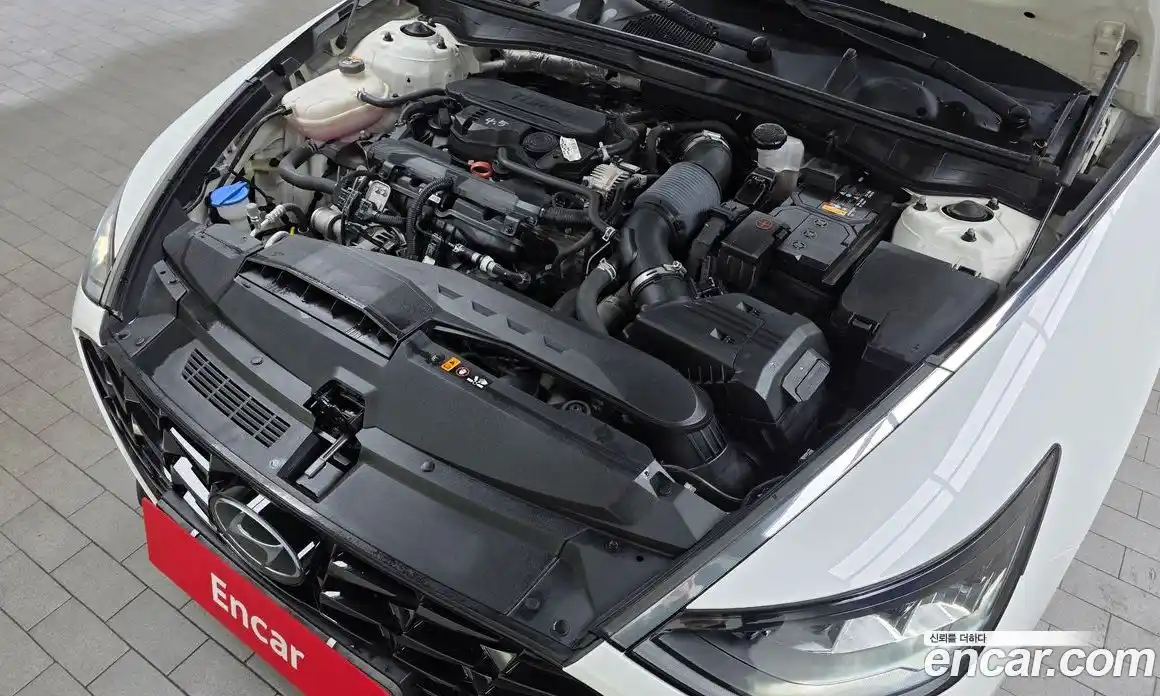 Hyundai Sonata 2022 1.6 Автомат в Москве № 109917, фото 18