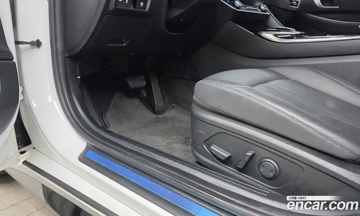 Hyundai Sonata 2022 1.6 Автомат в Москве № 109917, фото 6