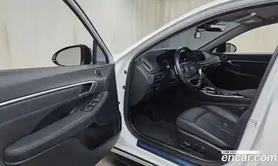 Hyundai Sonata 2022 1.6 Автомат в Москве № 109917, миниатюра 10