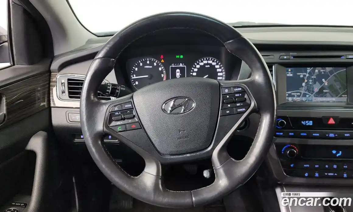 Hyundai Sonata 2015 2.0 Автомат в Москве № 110729, фото 12