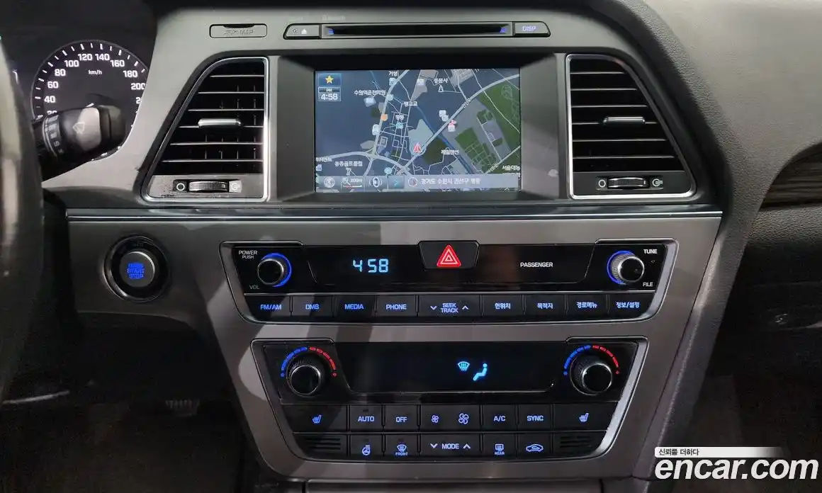 Hyundai Sonata 2015 2.0 Автомат в Москве № 110729, фото 15