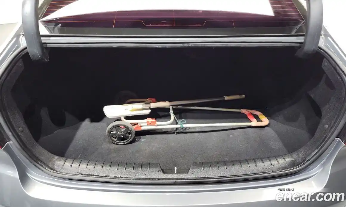 Hyundai Sonata 2015 2.0 Автомат в Москве № 110729, фото 19