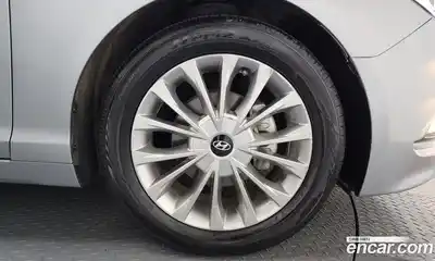 Hyundai Sonata 2015 2.0 Автомат в Москве № 110729, миниатюра 4