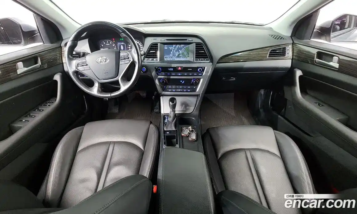 Hyundai Sonata 2015 2.0 Автомат в Москве № 110729, фото 6