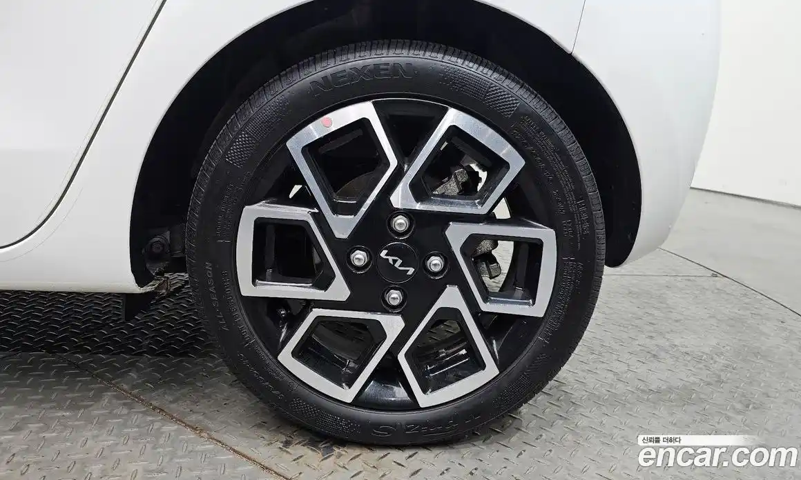 Kia Ray 2025 1.0 Автомат в Москве № 115491, фото 17