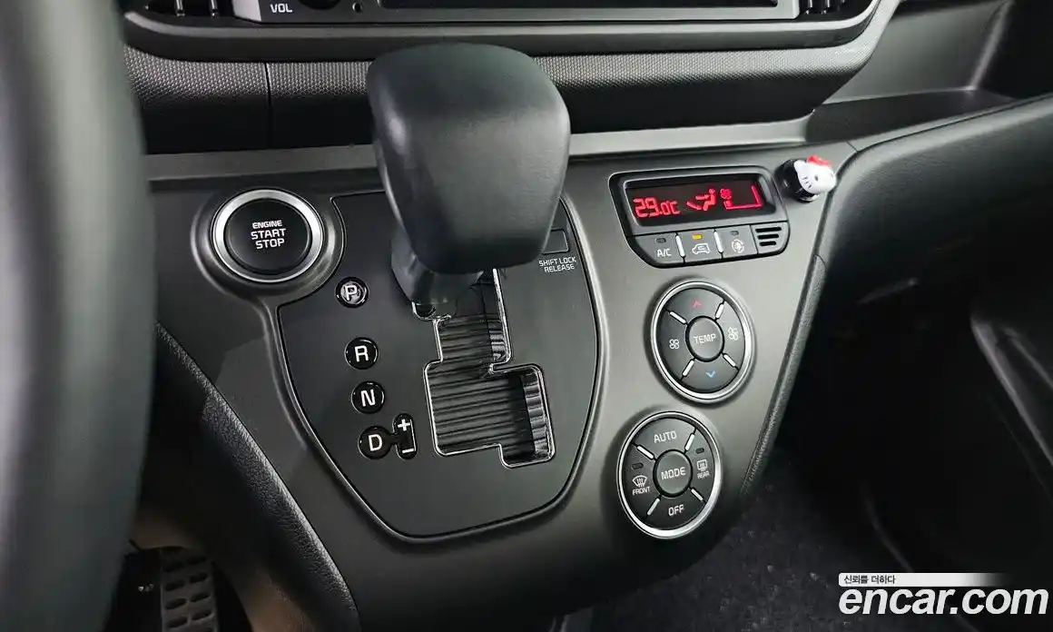 Kia Ray 2025 1.0 Автомат в Москве № 115491, фото 18