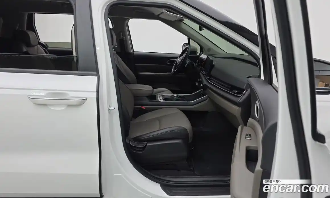 Kia Canival 2024 2.2 Автомат в Москве № 115645, фото 12