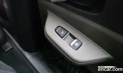 Kia Canival 2024 2.2 Автомат в Москве № 115645, миниатюра 8