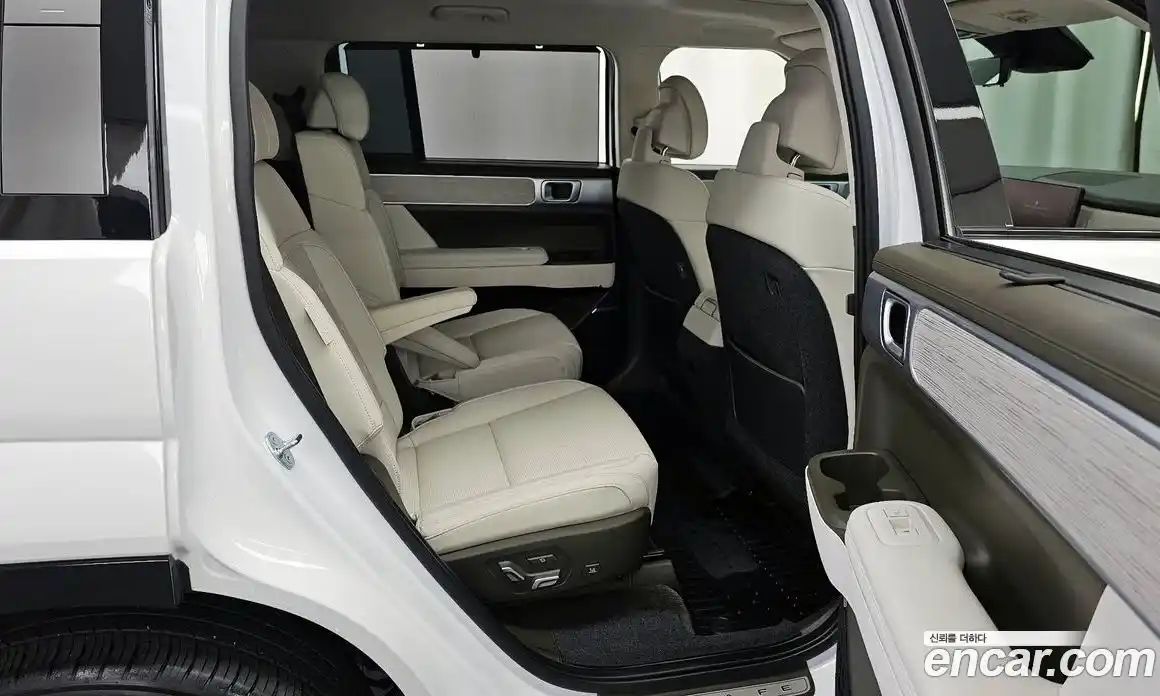 Hyundai Santa Fe 2024 1.6 Автомат в Москве № 117084, фото 12