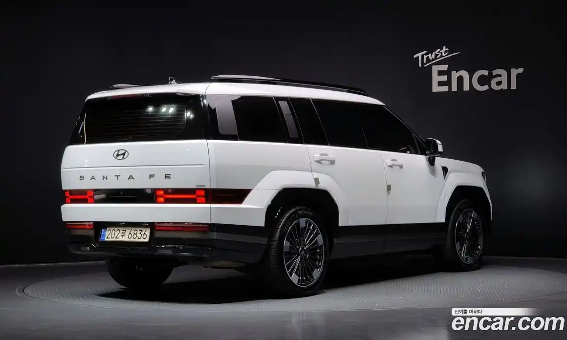 Hyundai Santa Fe 2024 1.6 Автомат в Москве № 117084, фото 2