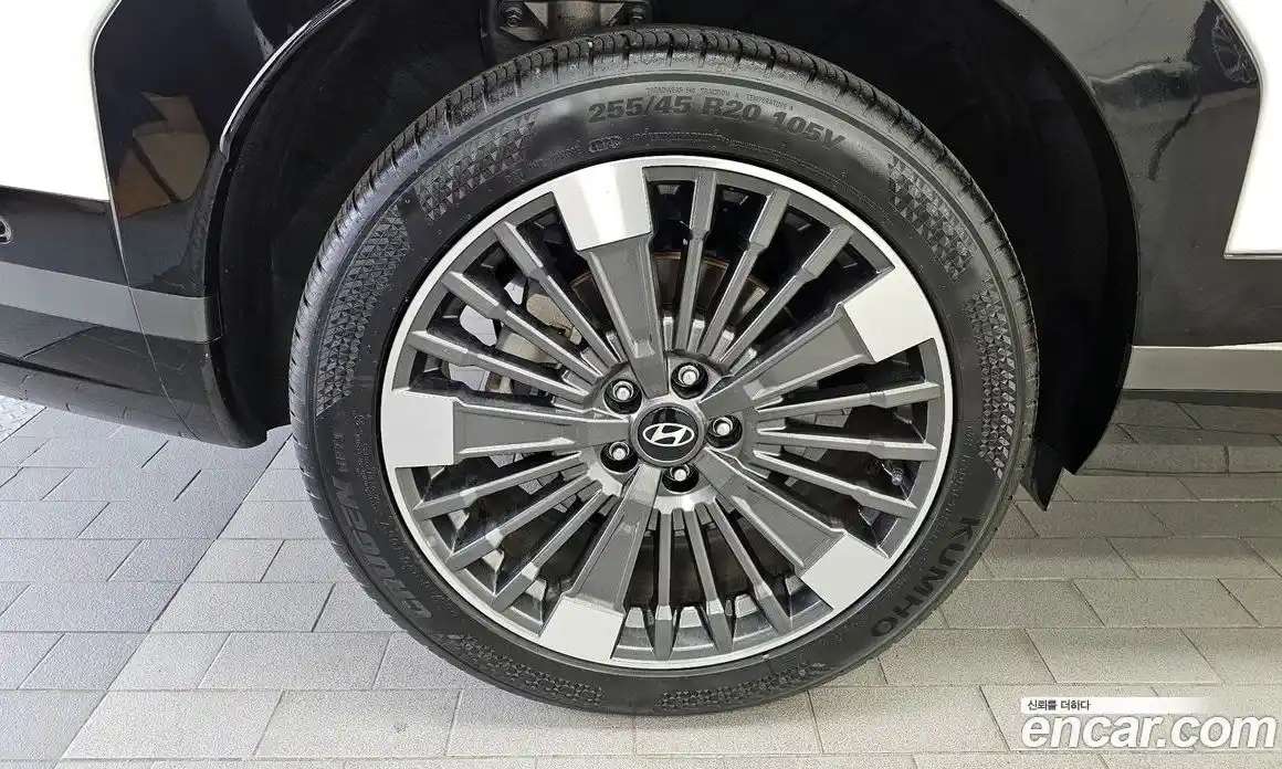 Hyundai Santa Fe 2024 1.6 Автомат в Москве № 117084, фото 5