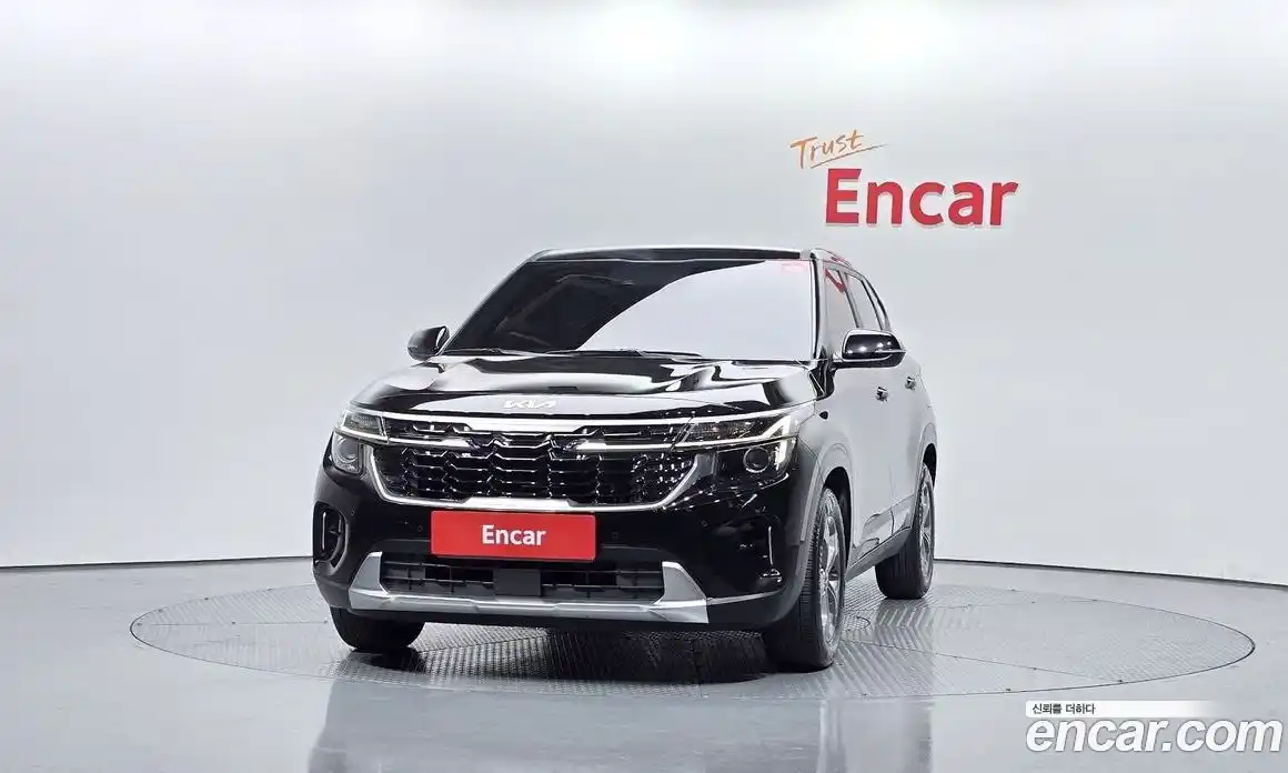 Kia Seltos 2023 1.6 Автомат в Москве № 120932, фото 5