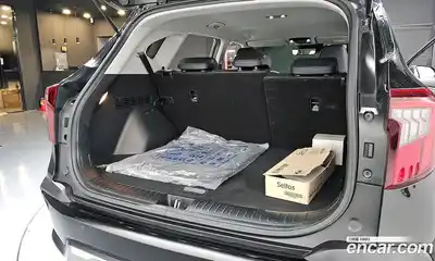 Kia Seltos 2023 1.6 Автомат в Москве № 120932, миниатюра 7