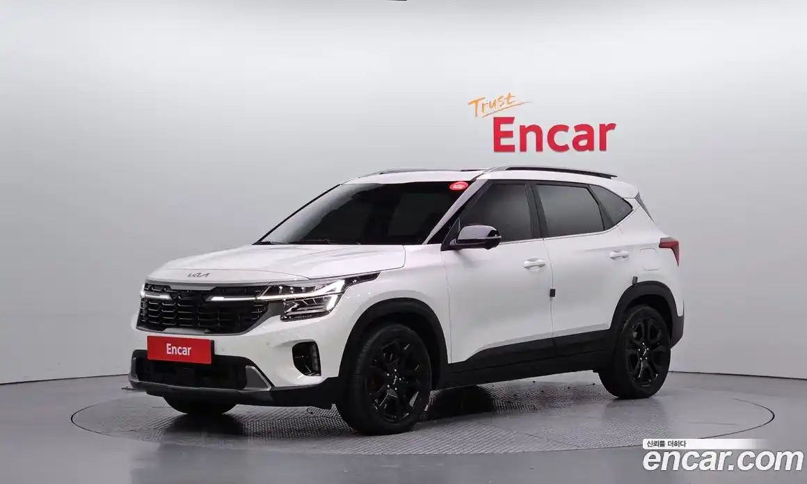 Kia Seltos 2023 1.6 Автомат в Москве № 120962, фото 1