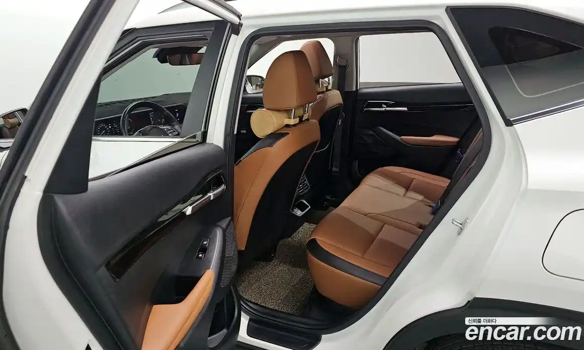 Kia Seltos 2023 1.6 Автомат в Москве № 120962, фото 11