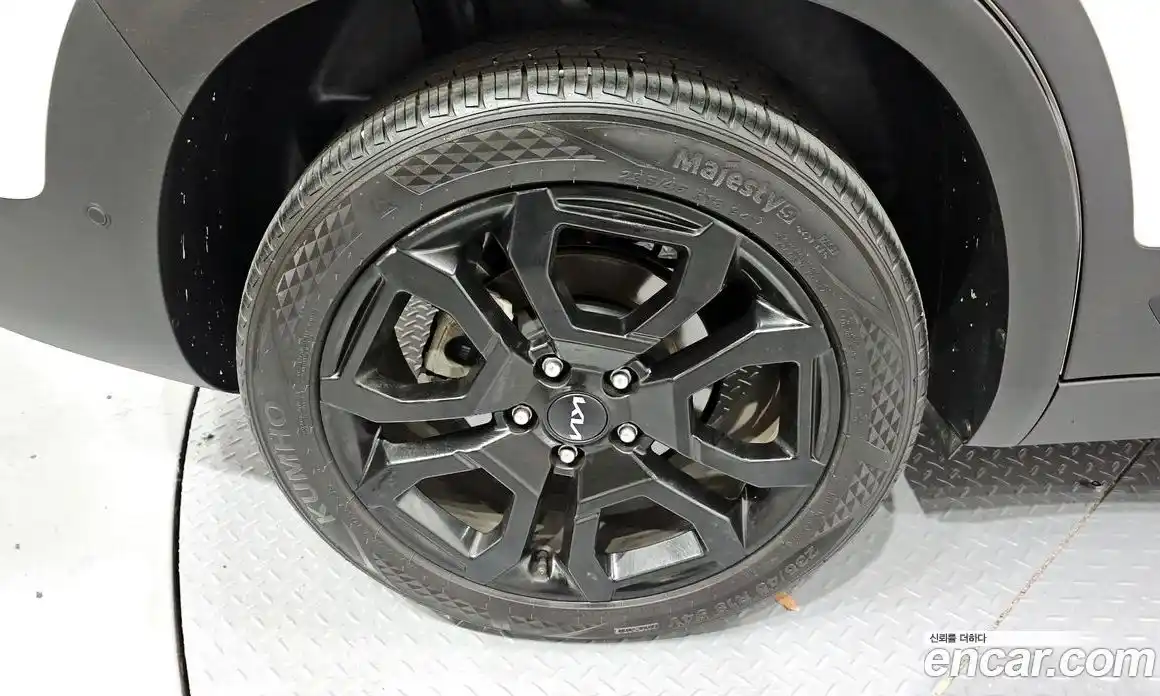 Kia Seltos 2023 1.6 Автомат в Москве № 120962, фото 10