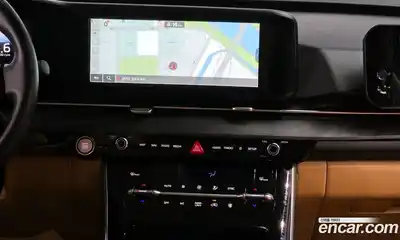 Kia Canival 2023 3.5 Автомат в Москве № 121018, миниатюра 11