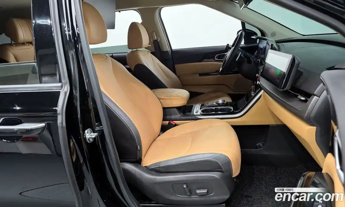 Kia Canival 2023 3.5 Автомат в Москве № 121018, фото 13