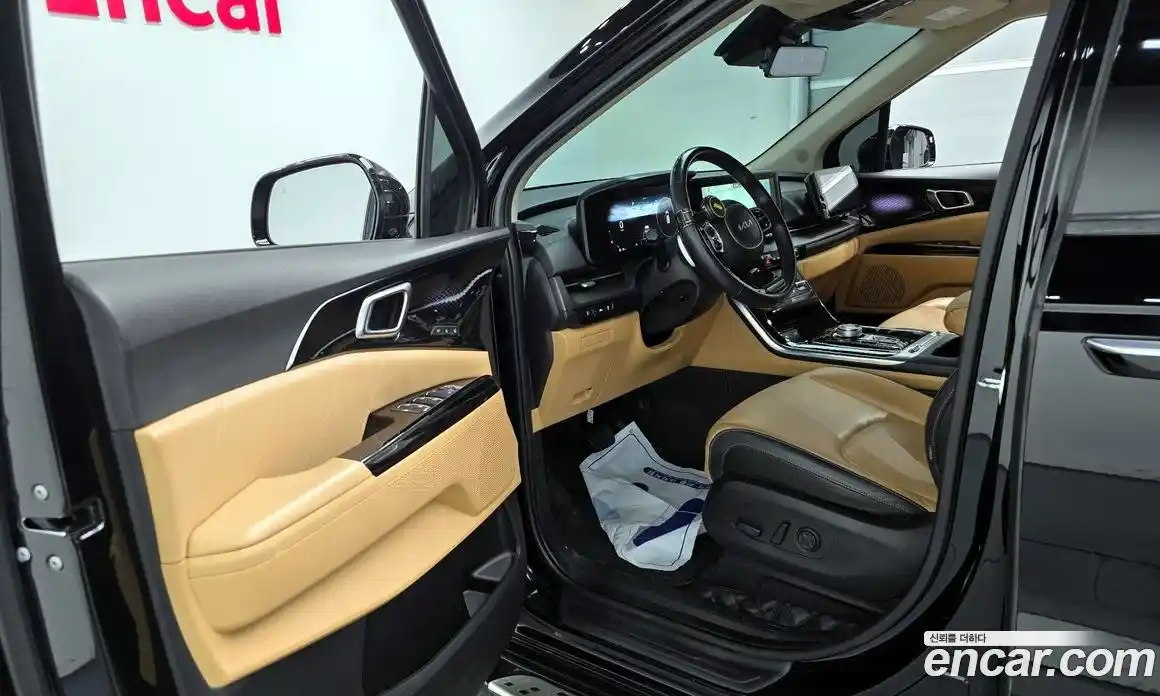 Kia Canival 2023 3.5 Автомат в Москве № 121018, фото 18