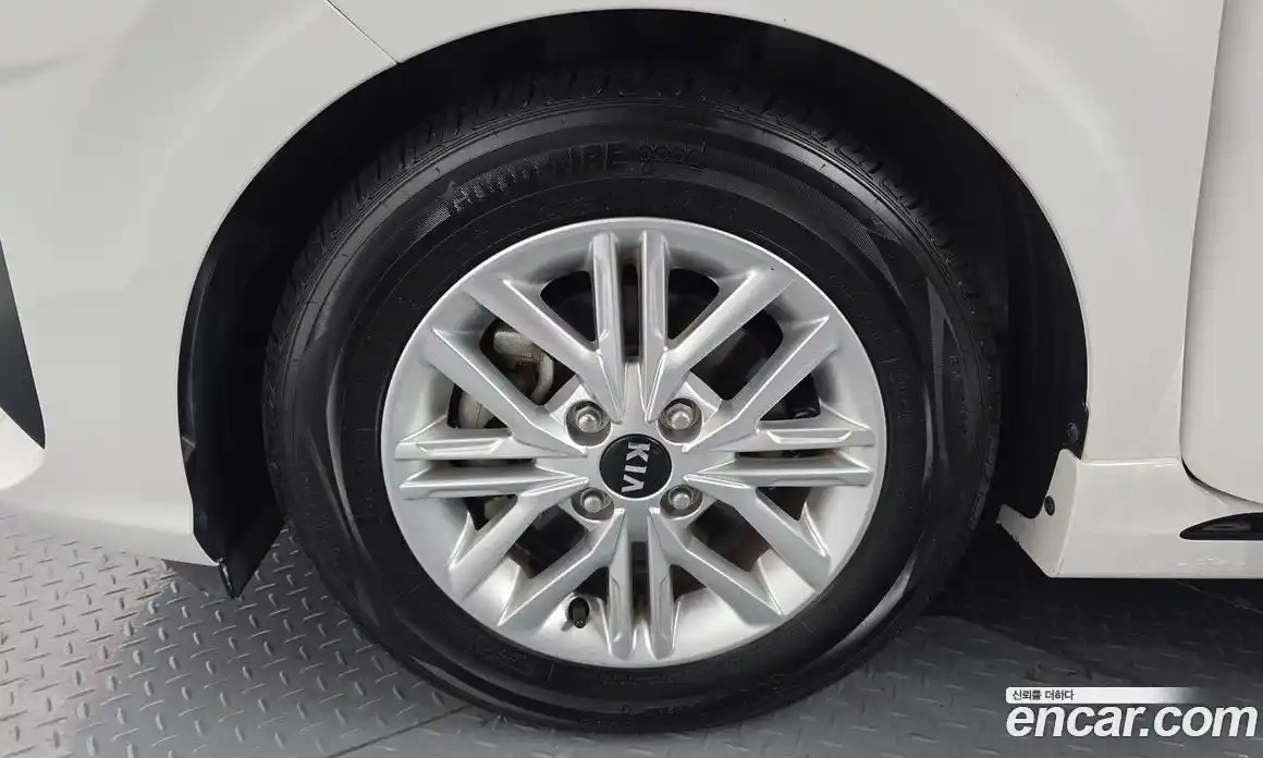 Kia Morning 2021 1.0 Автомат в Москве № 121458, фото 16