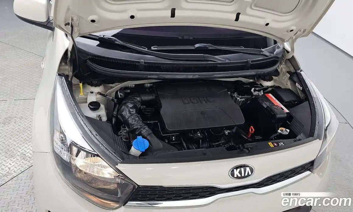 Kia Morning 2017 1.0 Автомат в Москве № 121527, фото 14