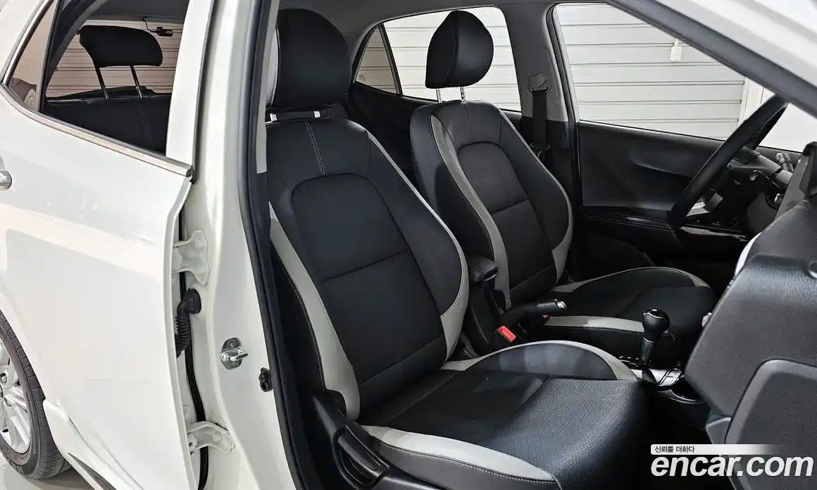 Kia Morning 2021 1.0 Автомат в Москве № 121572, фото 15