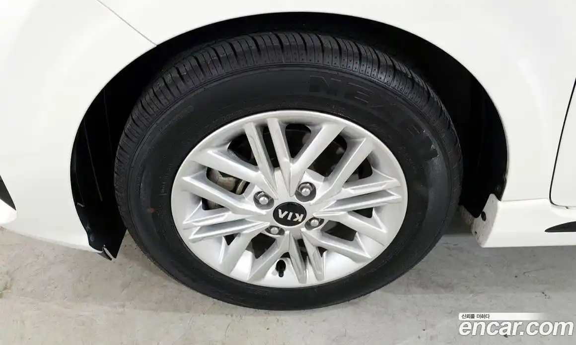 Kia Morning 2021 1.0 Автомат в Москве № 121572, фото 19