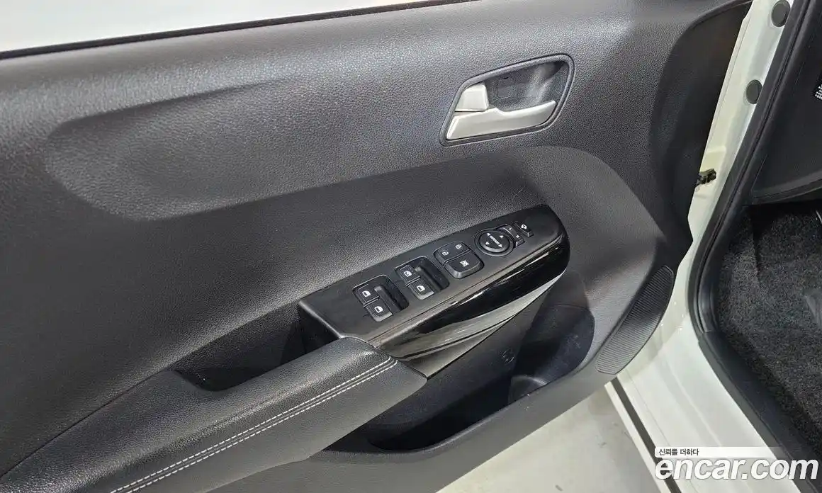 Kia Morning 2021 1.0 Автомат в Москве № 121572, фото 10